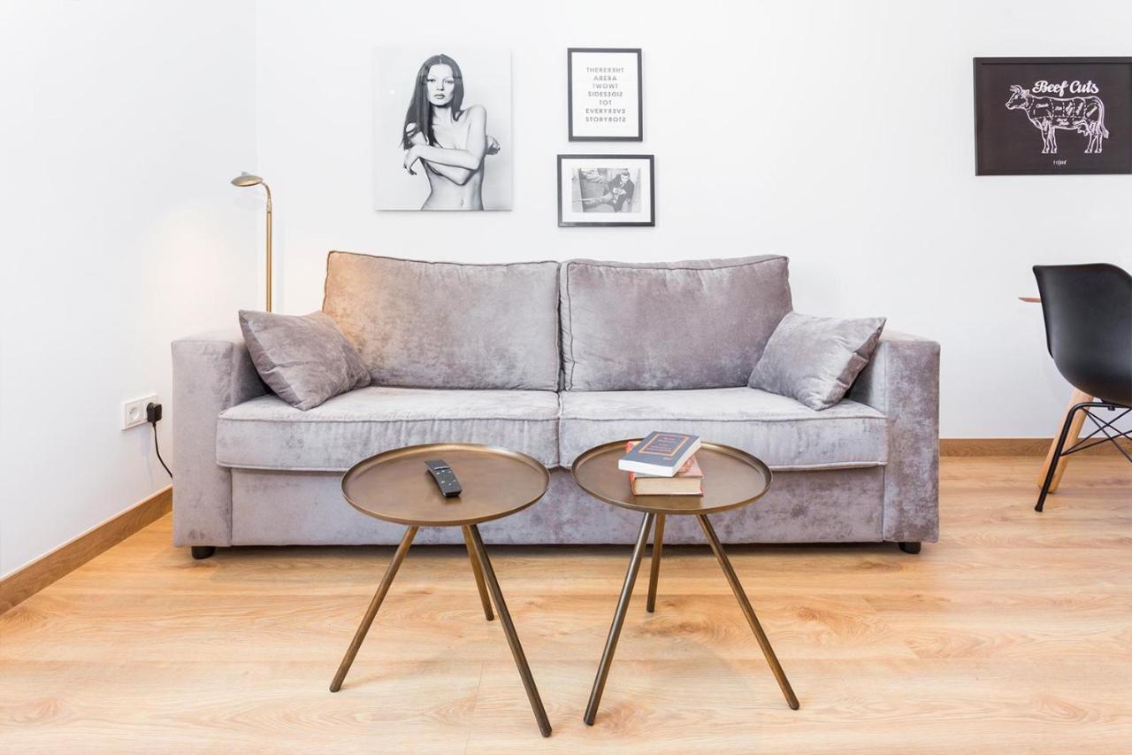 Cozy Apartment Close To Passeig De Gracia バルセロナ エクステリア 写真