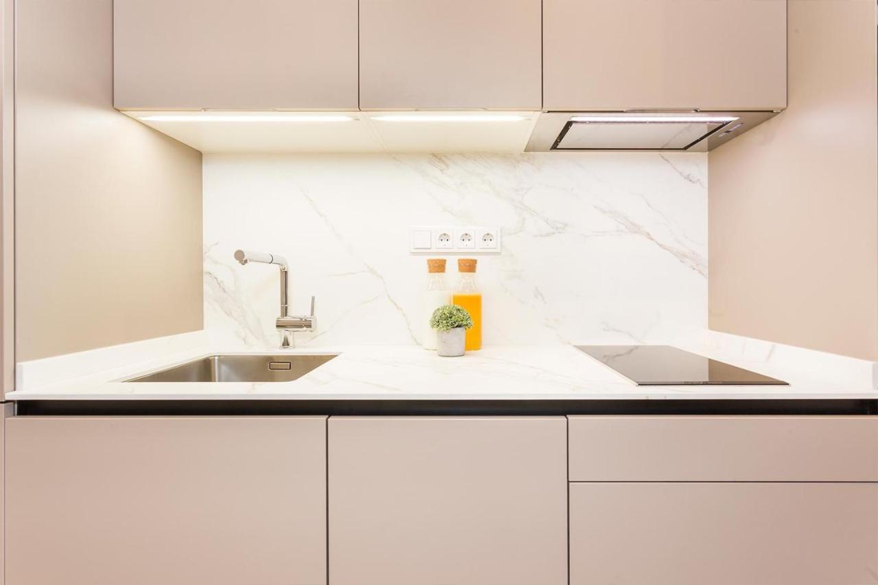Cozy Apartment Close To Passeig De Gracia バルセロナ エクステリア 写真