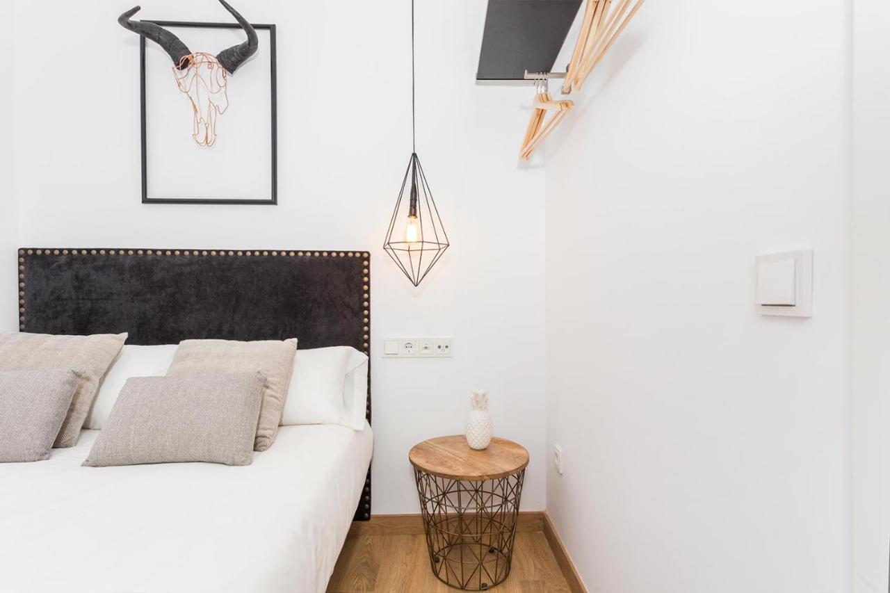 Cozy Apartment Close To Passeig De Gracia バルセロナ エクステリア 写真